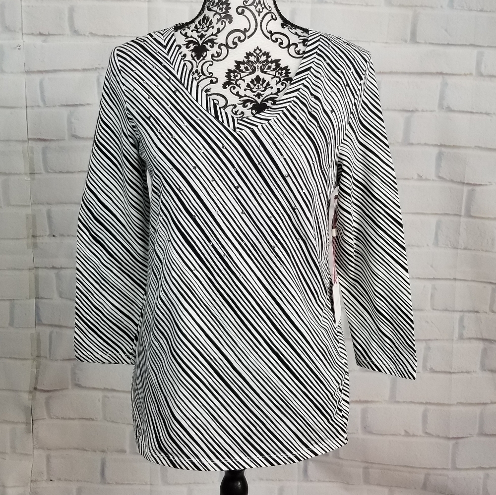 Rafaella sz s stretch knit beaded strip print top